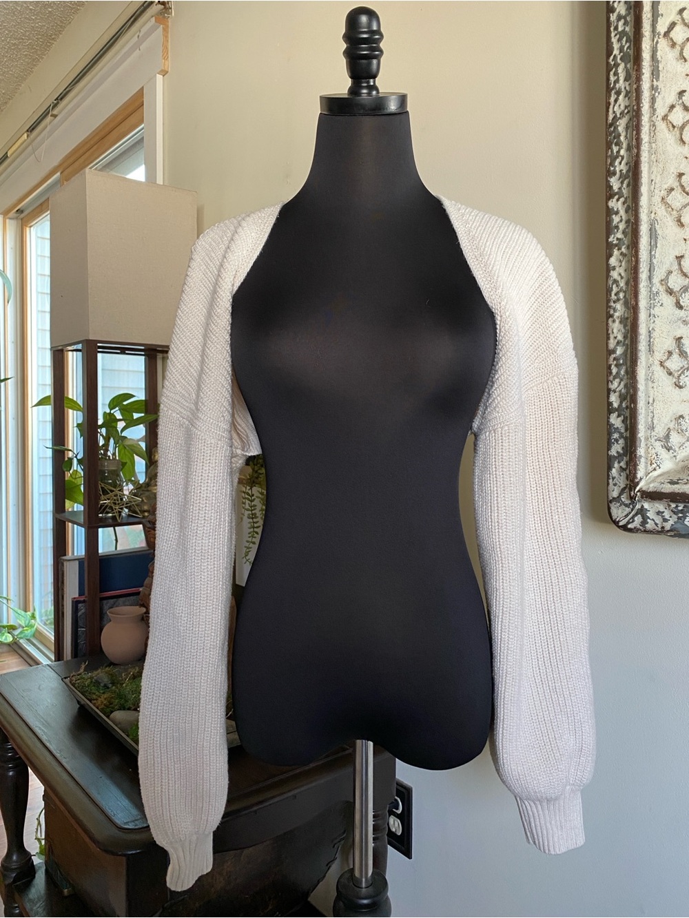 CSB Large Cropped Off White Knit Sweater Shrug